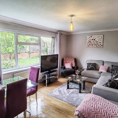 Fourth Avenue, Lovely Bungalow Available For Guests And Contractors Parking Wifi Nottingham Esterno foto