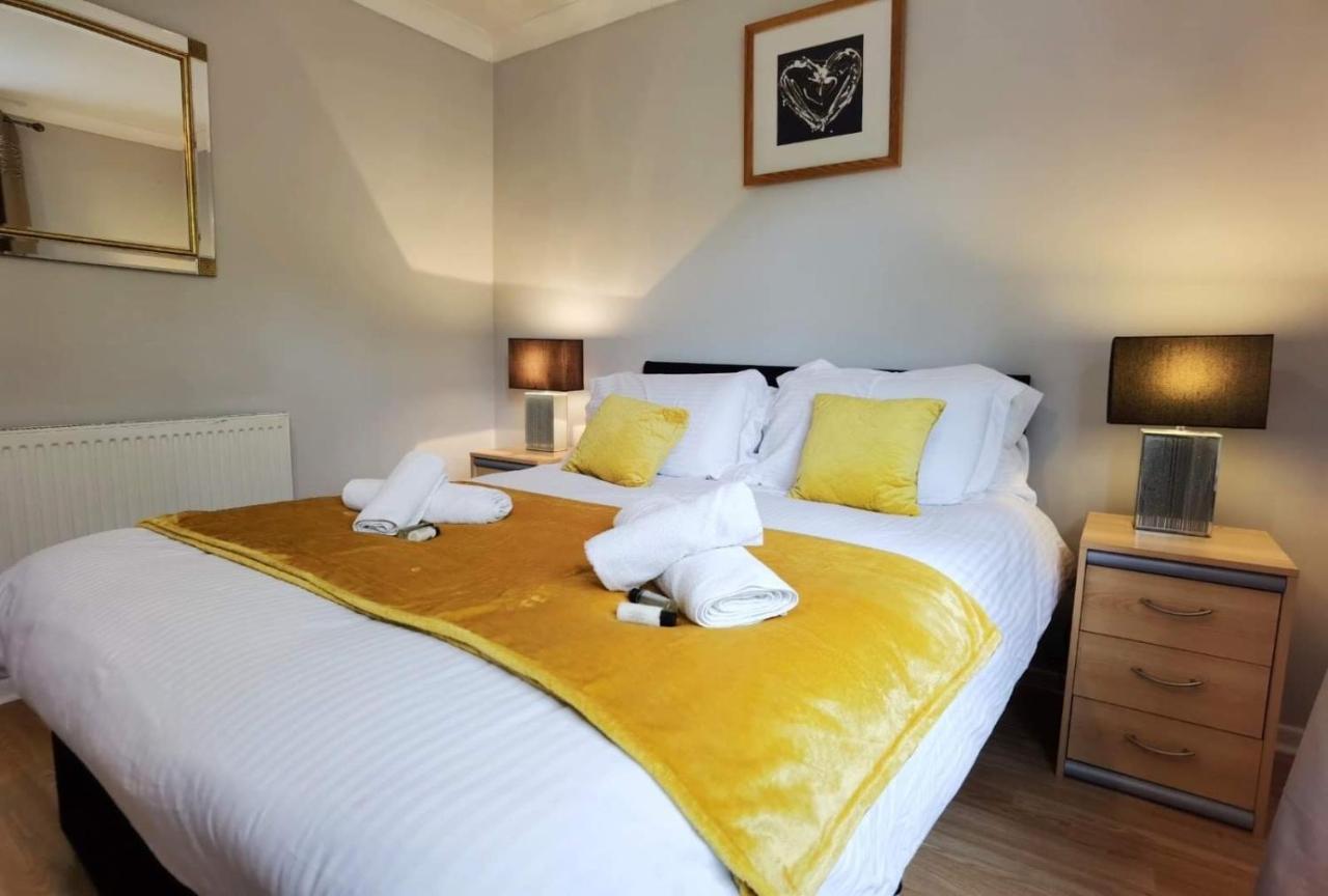 Fourth Avenue, Lovely Bungalow Available For Guests And Contractors Parking Wifi Nottingham Esterno foto