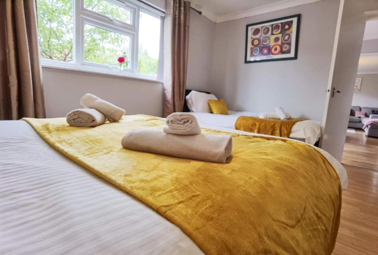 Fourth Avenue, Lovely Bungalow Available For Guests And Contractors Parking Wifi Nottingham Esterno foto