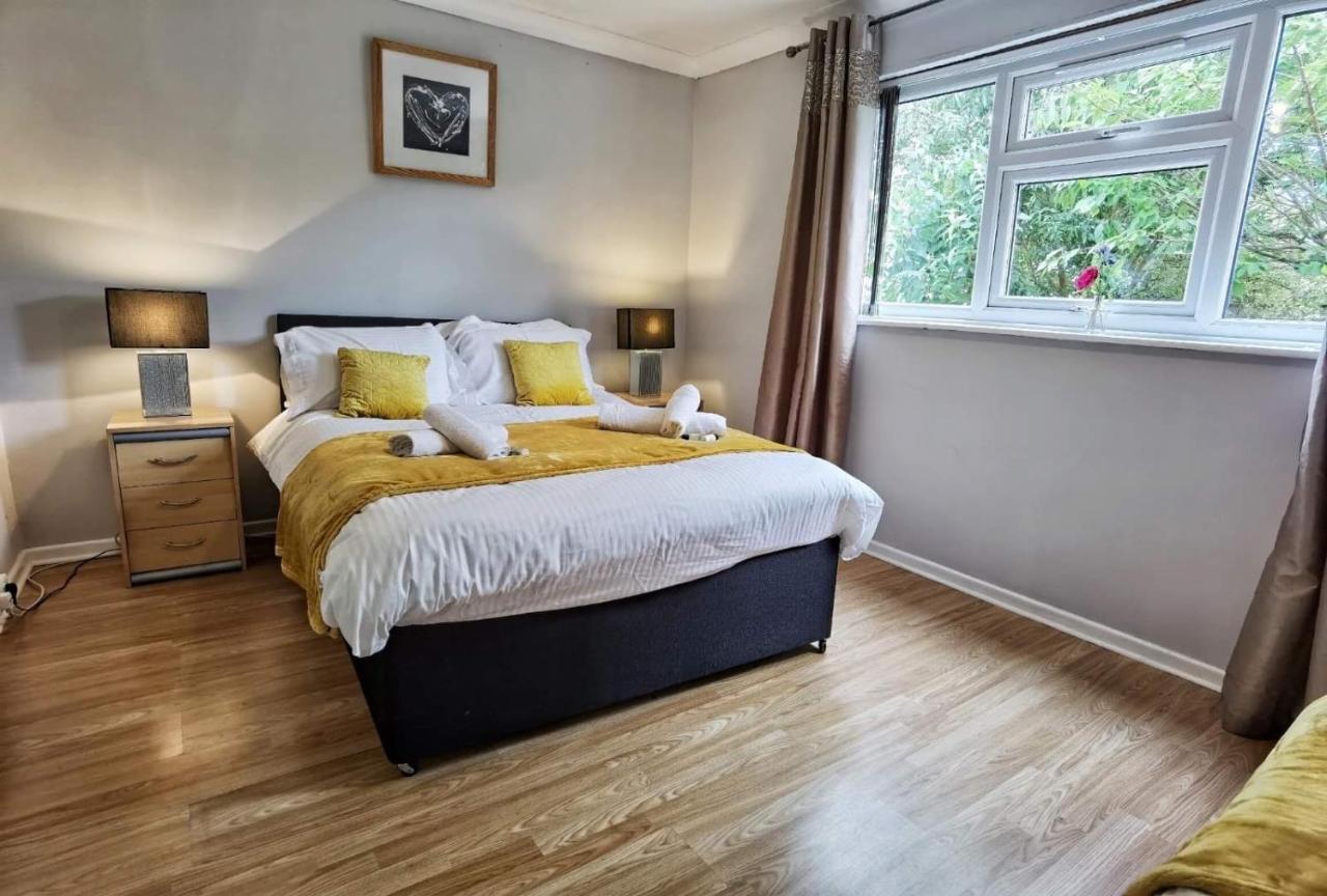 Fourth Avenue, Lovely Bungalow Available For Guests And Contractors Parking Wifi Nottingham Esterno foto