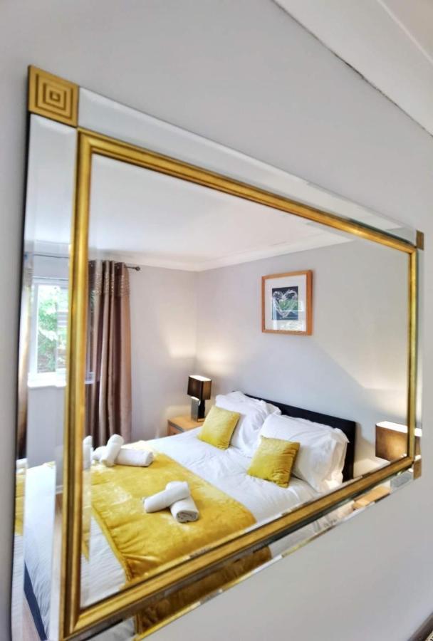 Fourth Avenue, Lovely Bungalow Available For Guests And Contractors Parking Wifi Nottingham Esterno foto